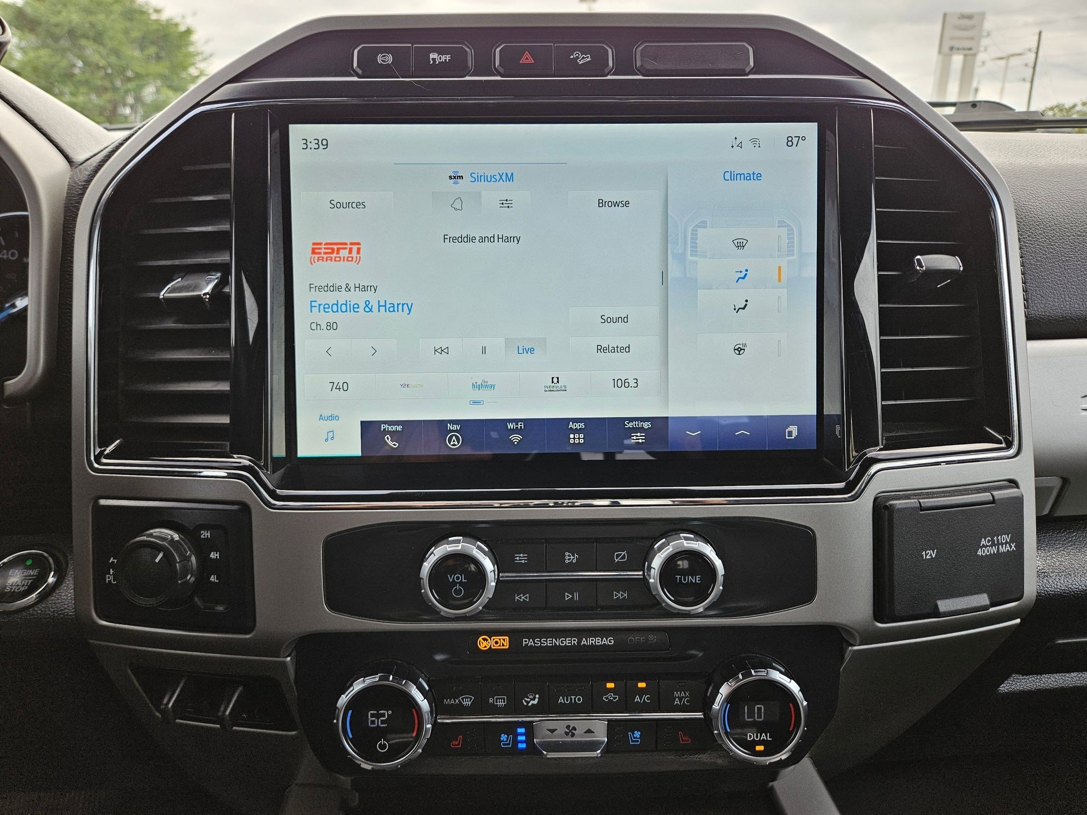 Used 2022 Star White Ford Lariat image 23