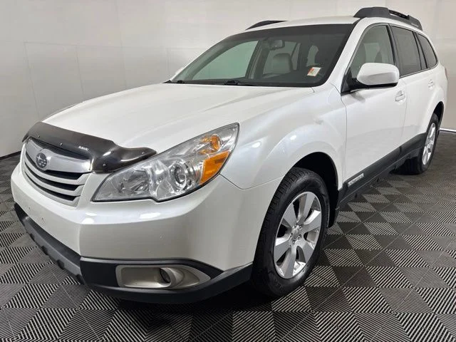 Used 2011 White Subaru 2.5i Premium image 8