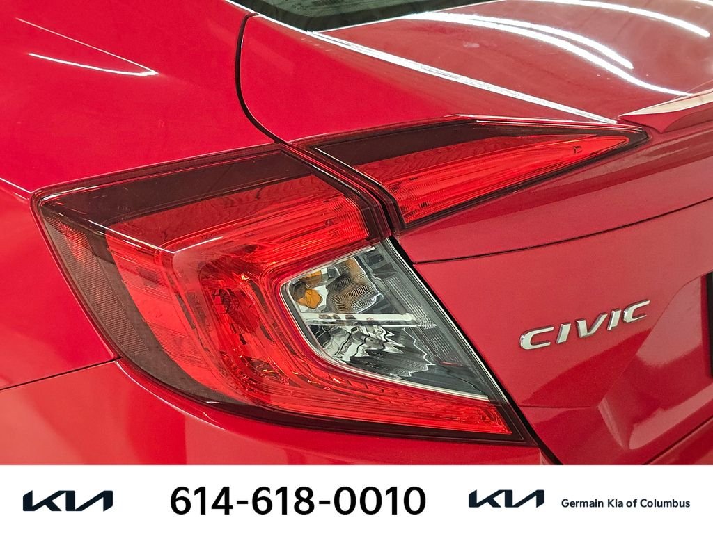 Used 2016  Honda Touring image 15