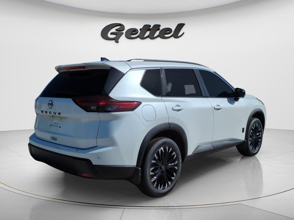 New 2026 Everest White Pearl TriCoat Nissan Dark Armor™ image 10