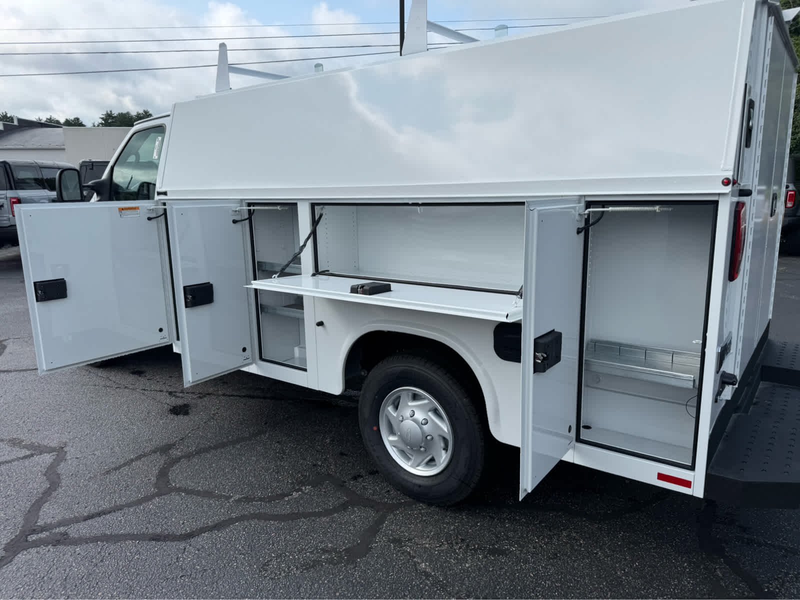 New 2027 Oxford White Ford  image 3