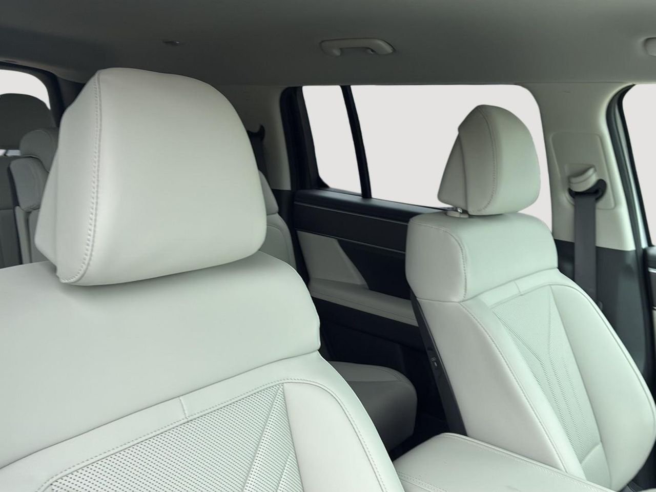 New 2026 Serenity White Hyundai SEL image 54