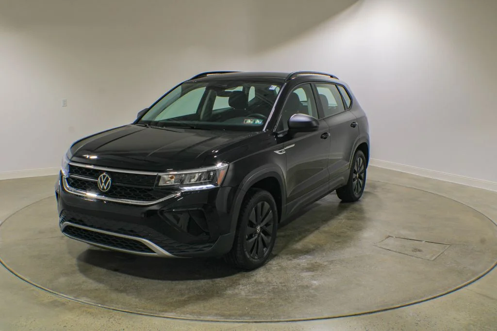 2024 Volkswagen Taos 1.5T S's photo