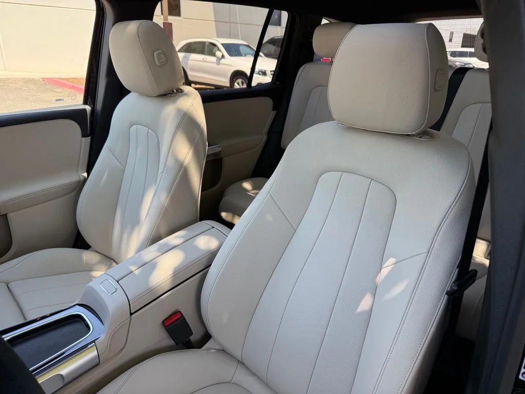 New 2026 Black Mercedes-Benz GLB 250 image 12
