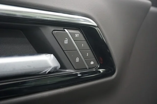 New 2026 Sterling Gray Metallic Chevrolet LT image 21