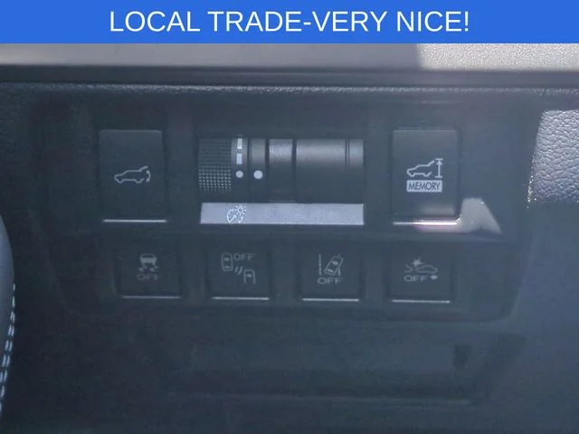 Used 2018 Silver Subaru 2.5i Premium image 18