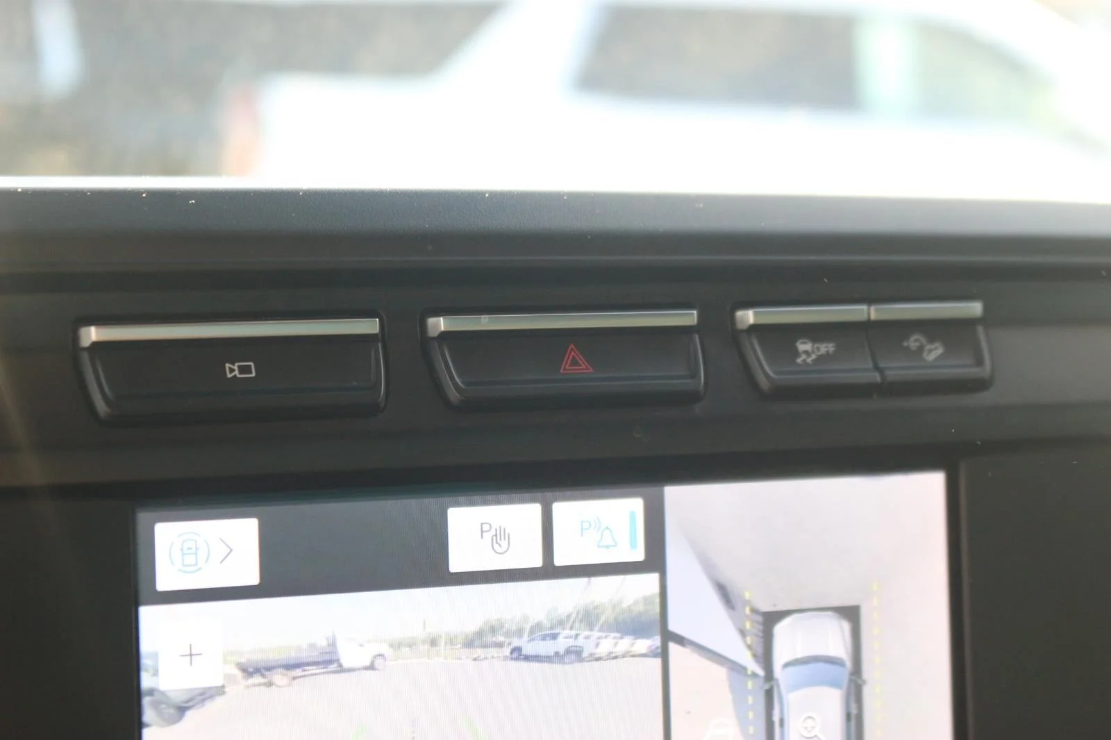 Used 2023 Oxford White Ford XL image 27