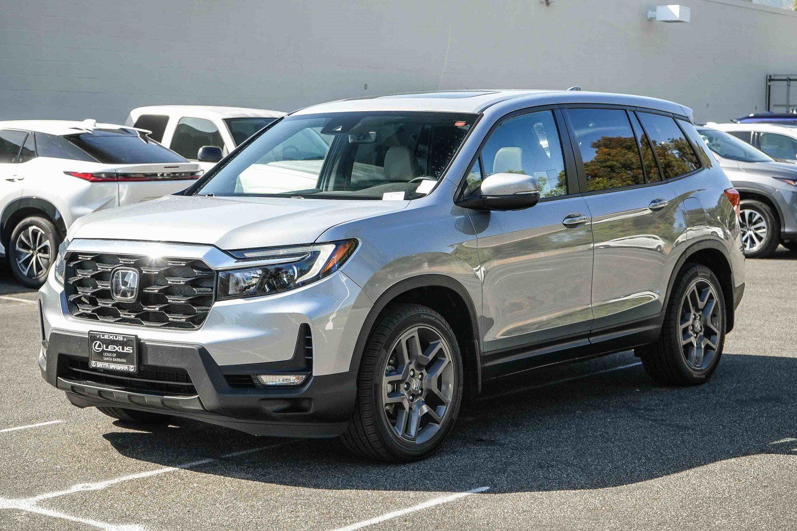 Certified Used 2022 Lunar Silver Metallic Honda EX-L image 3