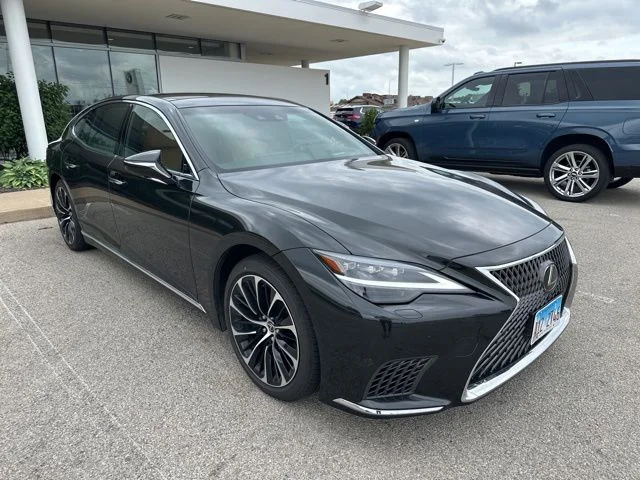 Used 2023 Black Lexus 500 Base image 3