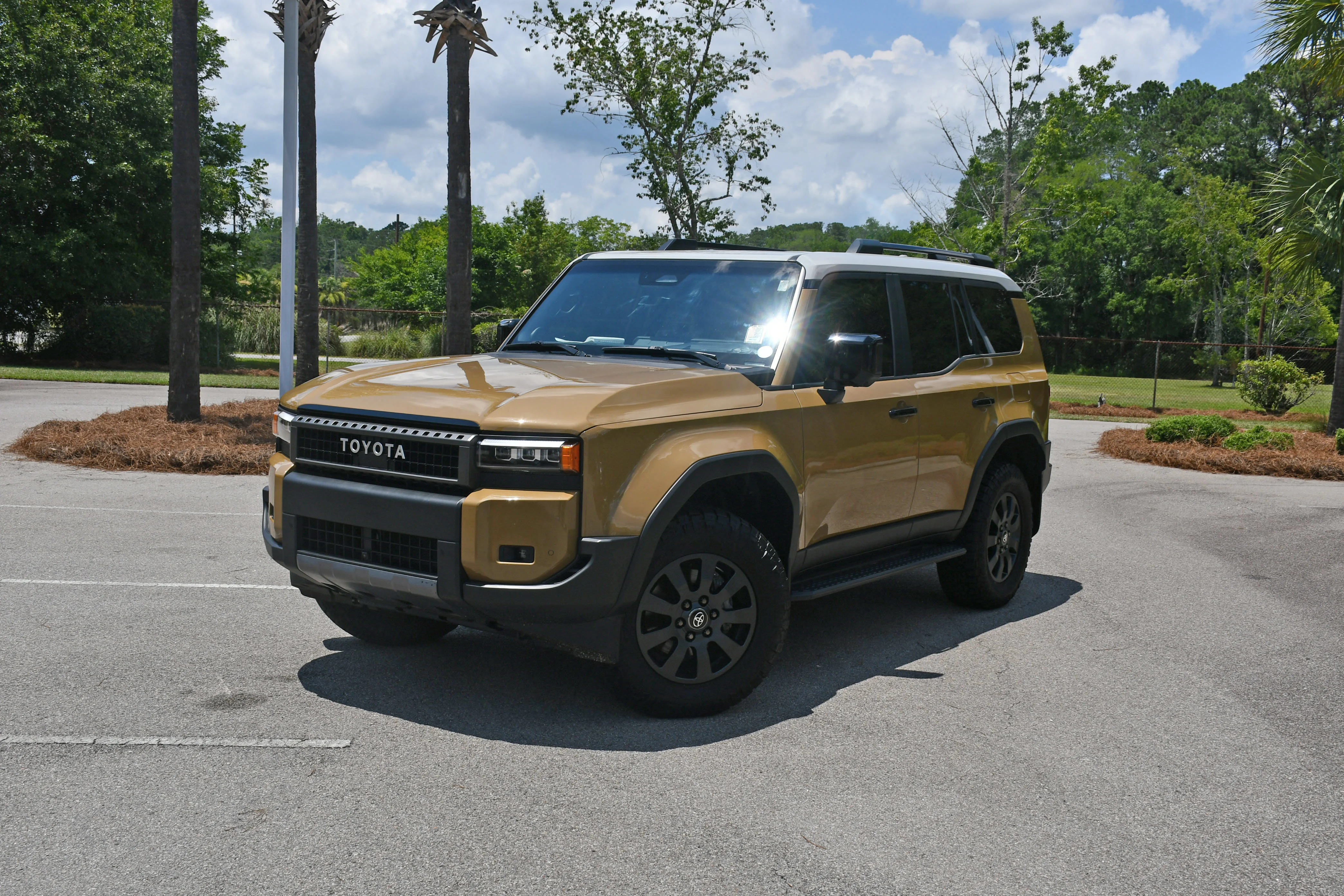 Used 2025 Gray Toyota Base image 5