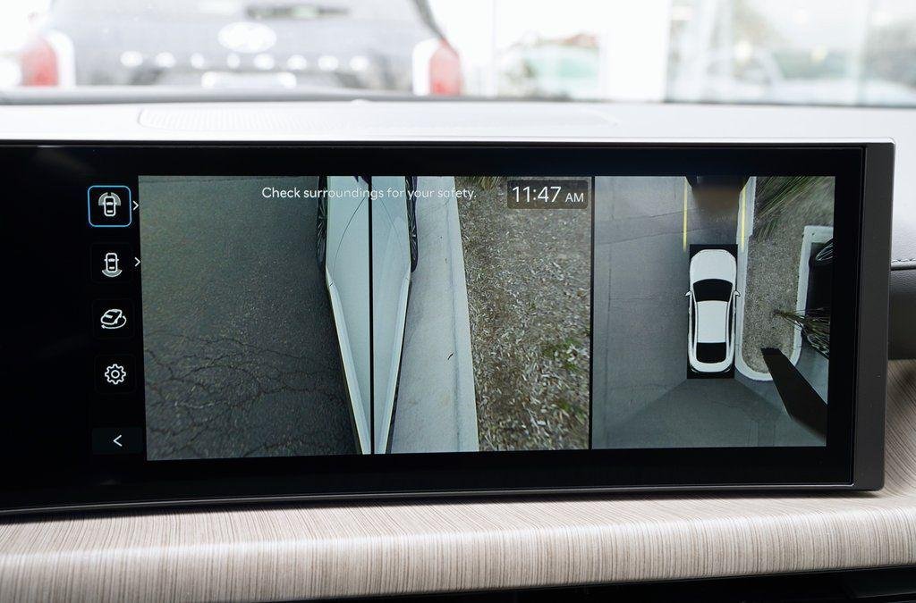 2025 Hyundai Sonata Hybrid Limited - Photo 23