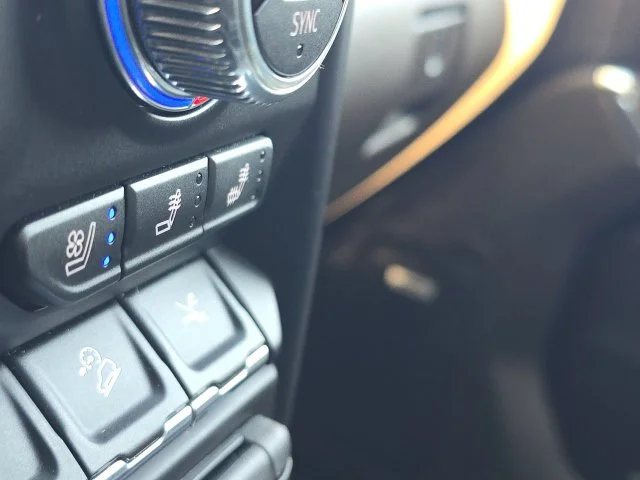 Used 2022 Blue GMC Denali image 44