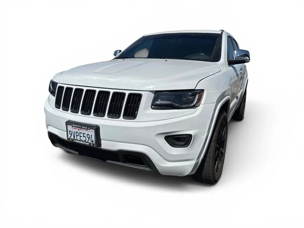 Used 2015 White Jeep Limited image 14