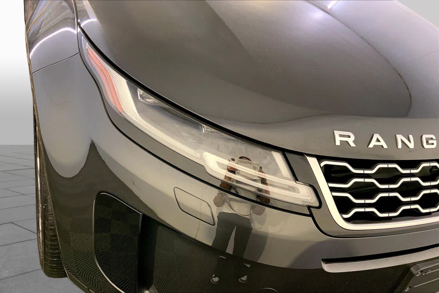 Used 2023 Carpathian Grey Premium Metallic Land Rover SE image 27