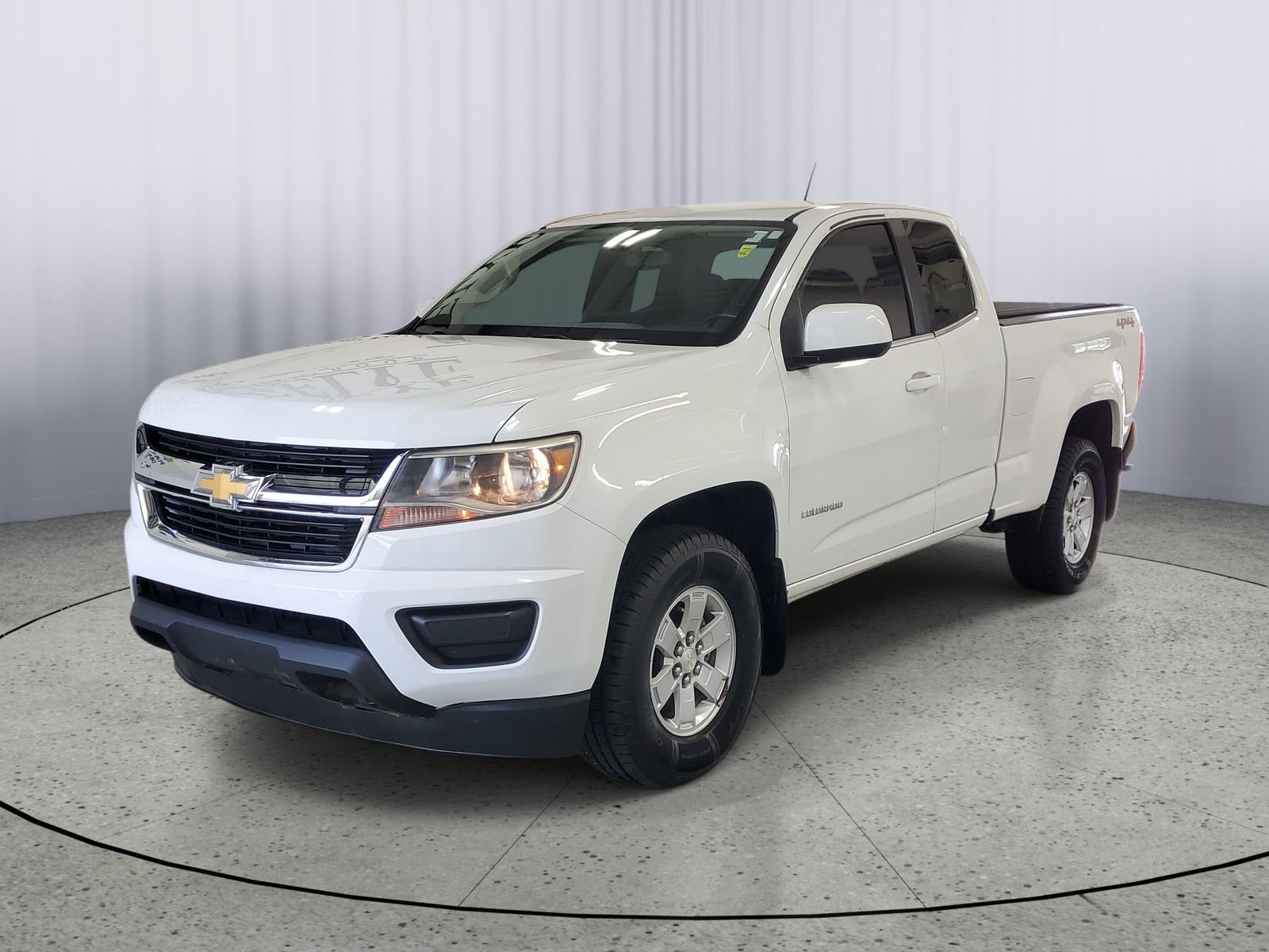 Used 2018 Chevrolet Colorado Work Truck with VIN 1GCHTBEN8J1238684 for sale in Paw Paw, MI