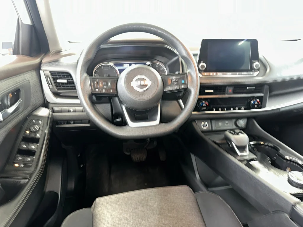 Certified Used 2023 Pearl White Tricoat Nissan SV image 2