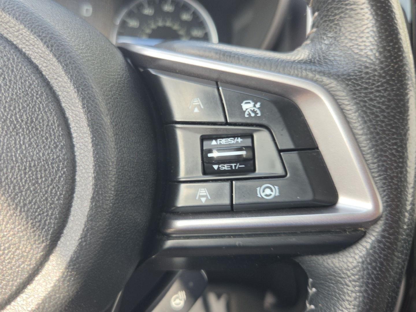 Used 2021 Crystal White Pearl Subaru Limited image 18