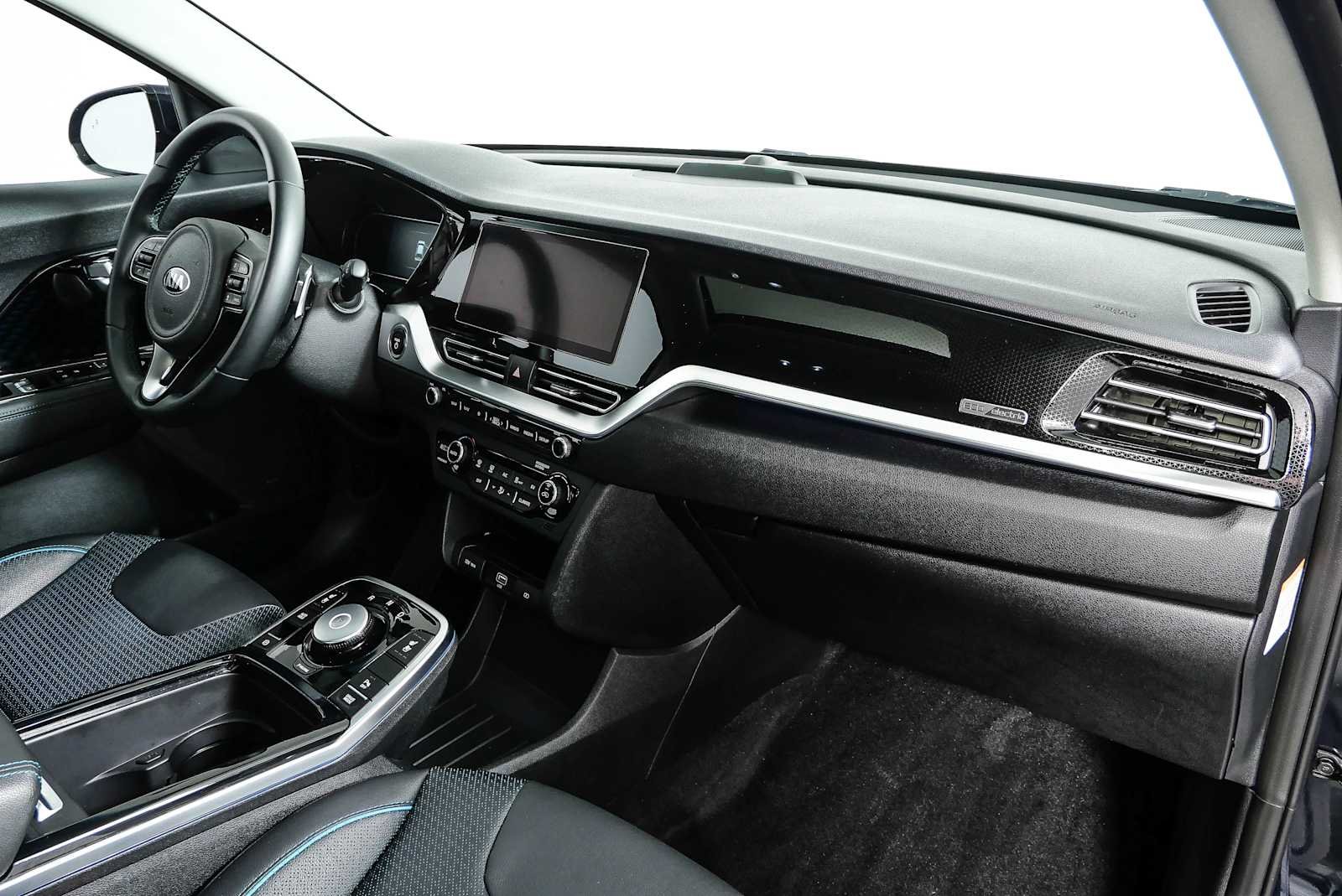 Used 2020 Gravity Blue Kia EX Premium image 25