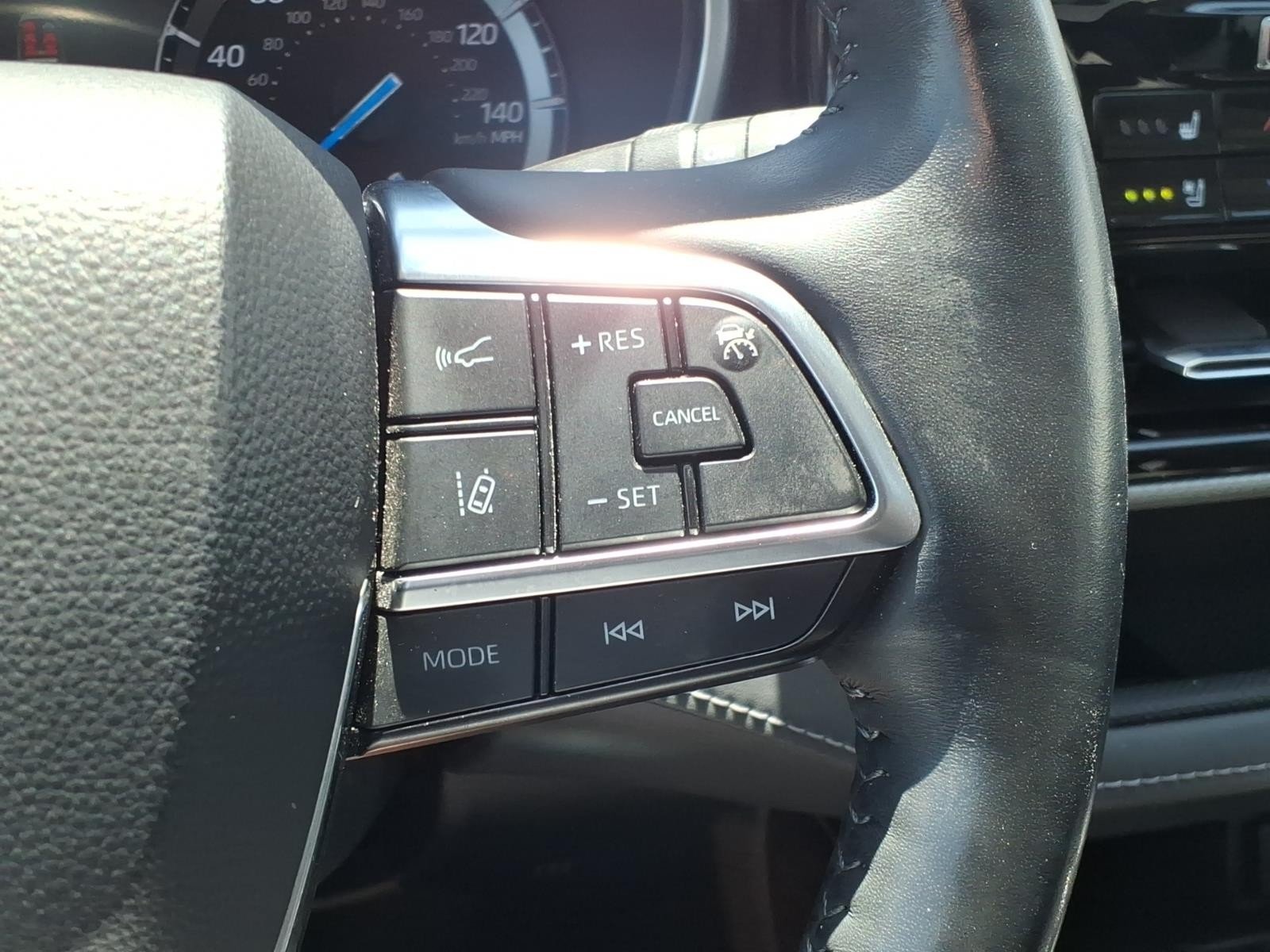 2021 Toyota Highlander Hybrid Platinum Black at Mac Haik CDJR North Houston
