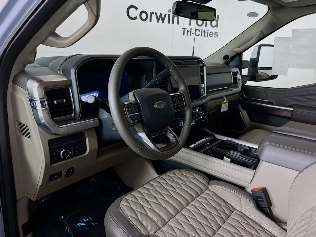 2026 Ford F-350 Super Duty Platinum - Photo 3