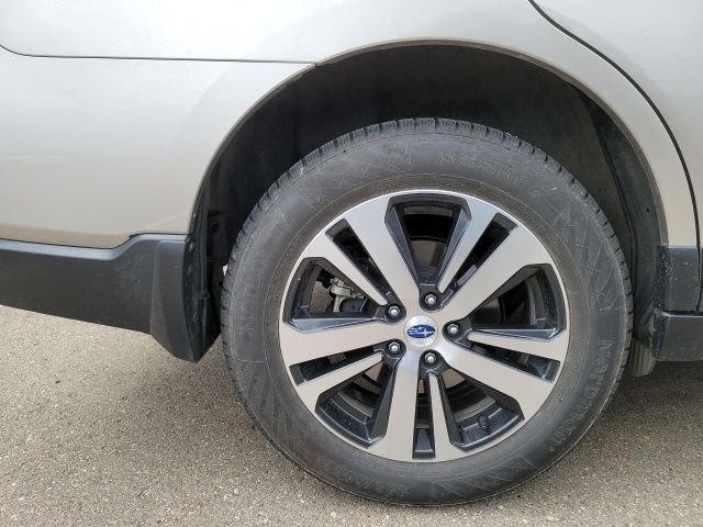 Used 2018 Tungsten Metallic Subaru 2.5i image 15