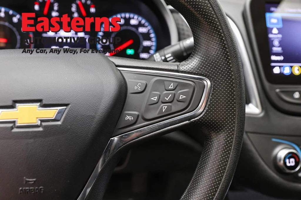Used 2023 Gray Chevrolet LT image 16