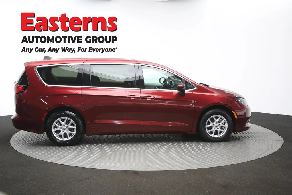 Used 2023 Red Chrysler LX image 44