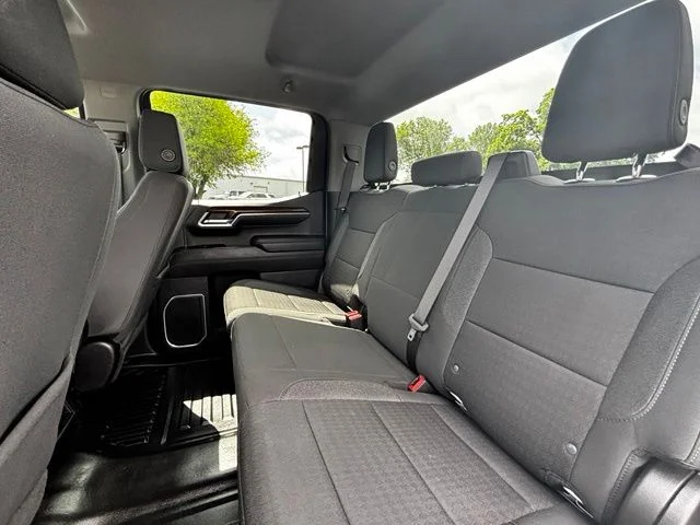 2023 Chevrolet Silverado 1500 LT - Photo 23