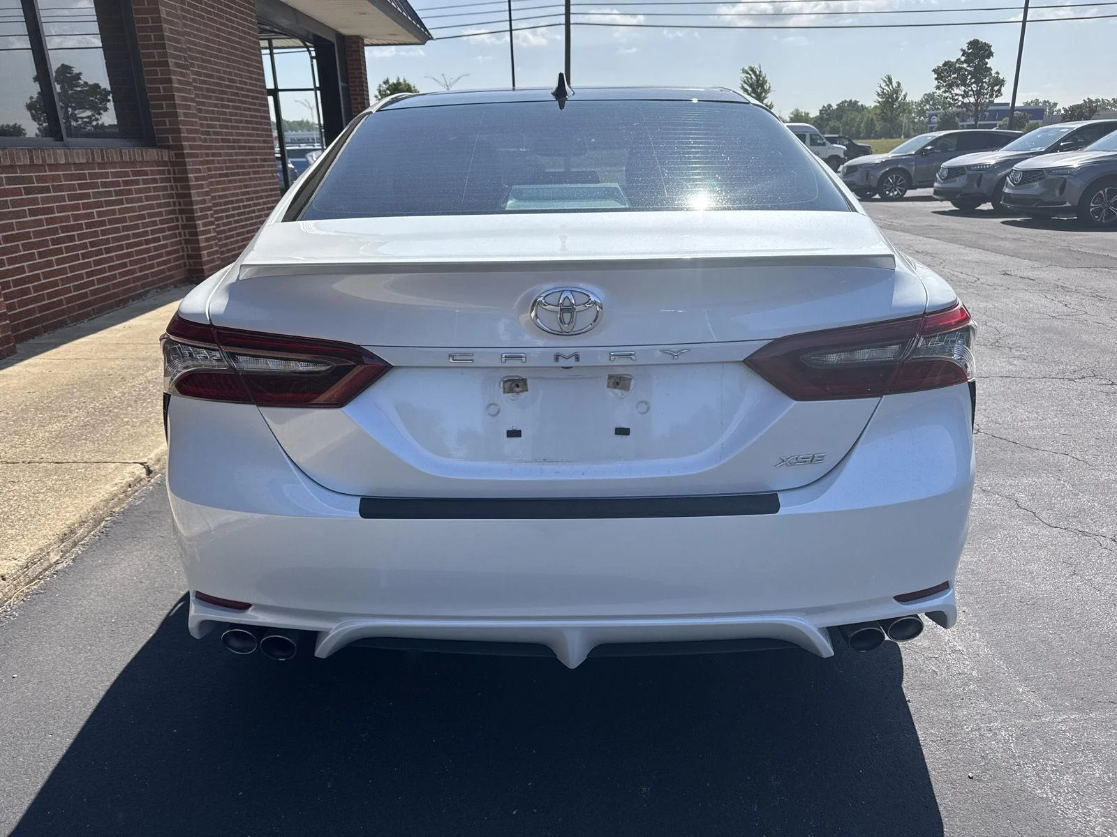 Used 2022 Wind Chill Pearl Toyota XSE image 5