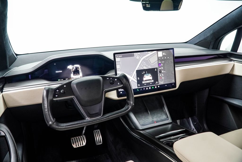 Used 2022 White Tesla Plaid image 5