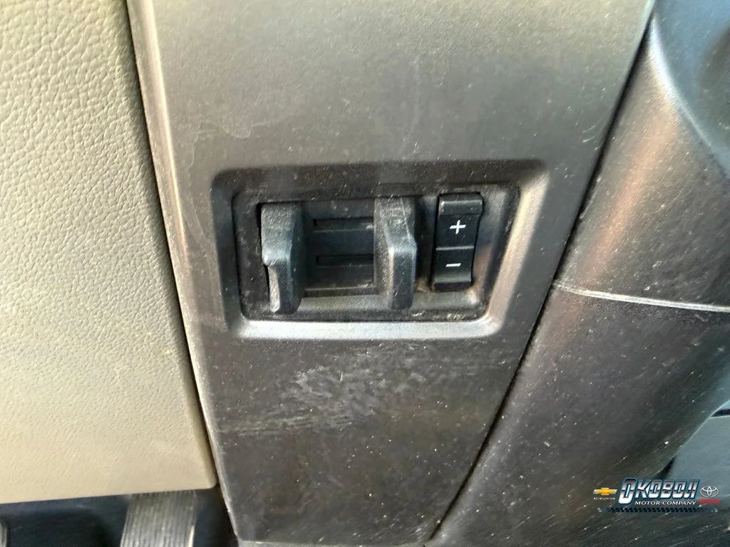 Used 2016 Red Ford XLT image 13