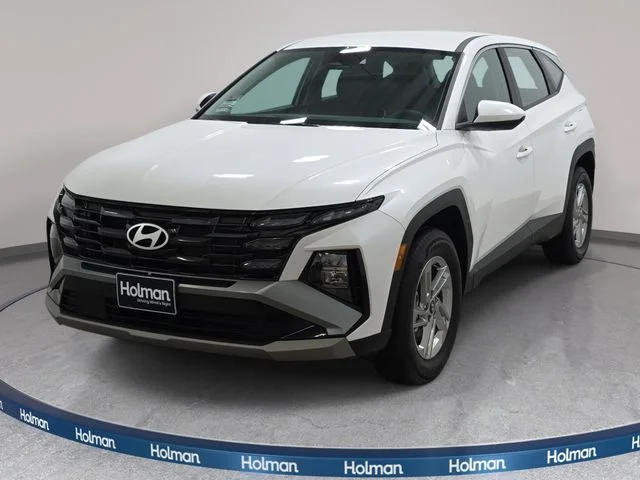 Used 2025 White Hyundai SE image 1