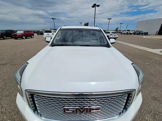 Used 2017 White Frost GMC Denali image 3