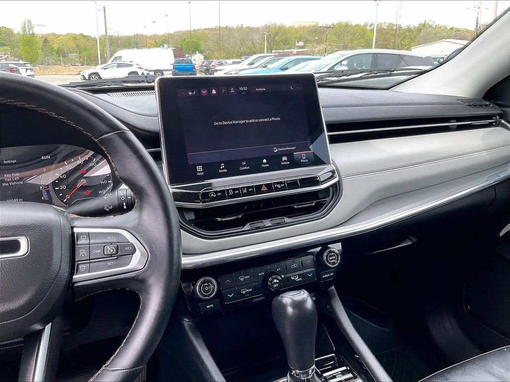 Used 2022 Silver Jeep Limited image 18