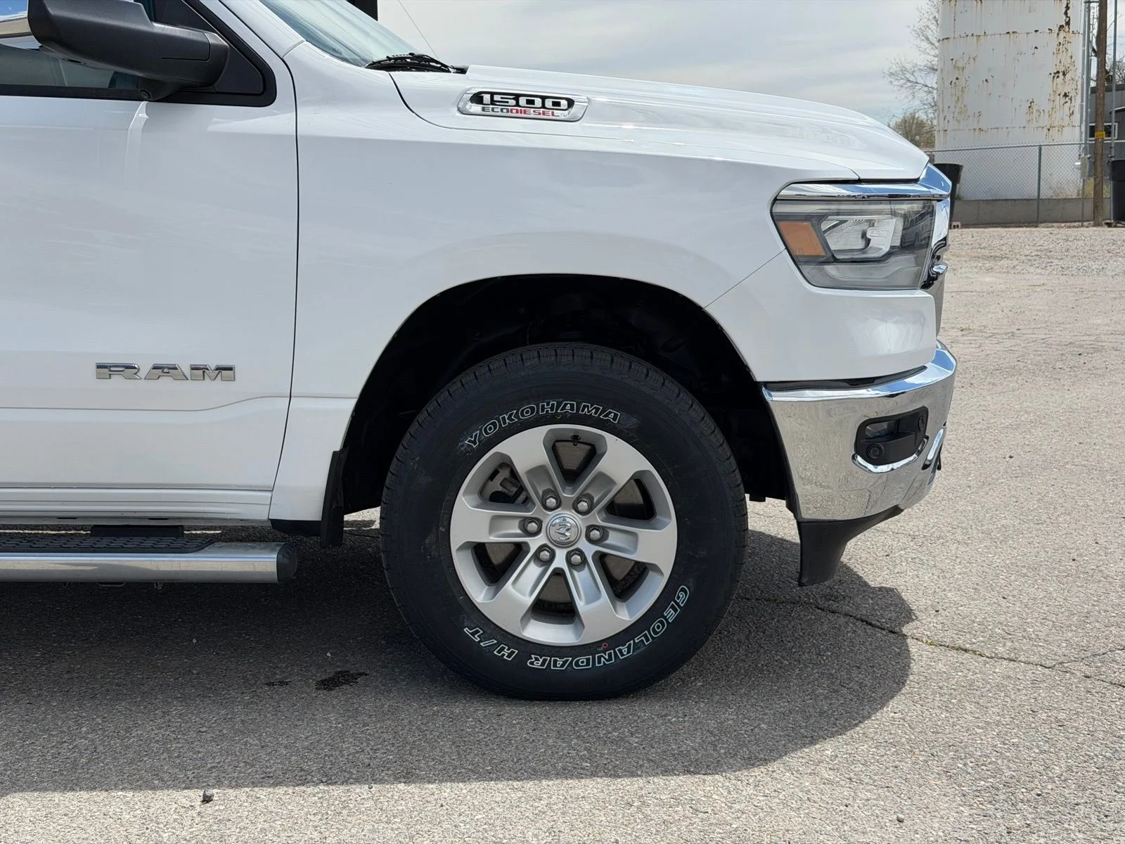 Used 2023 White Ram Laramie image 4