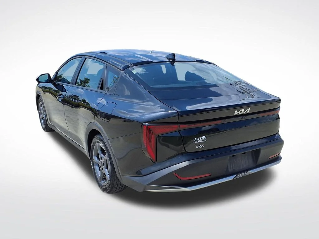 Used 2025 Black Kia LXS image 6