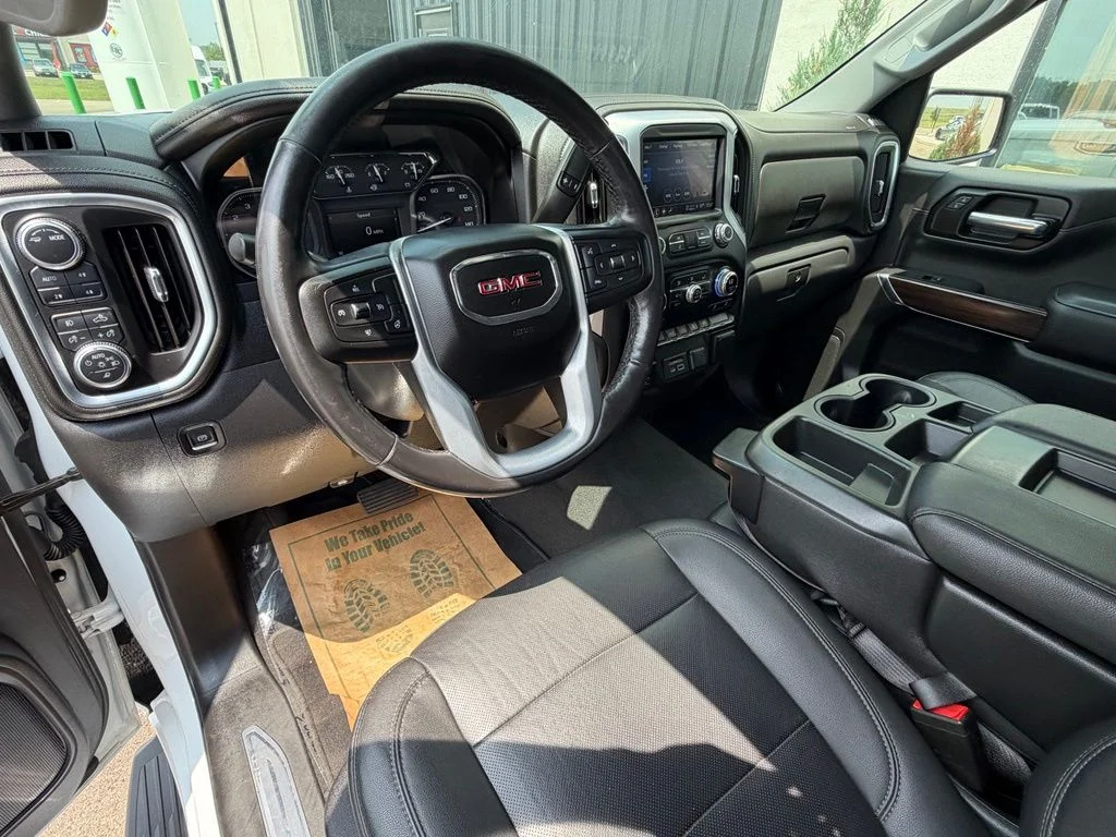 Used 2021 White GMC SLT image 10