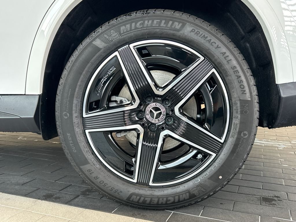 New 2027 Polar White Mercedes-Benz GLC 300 image 33