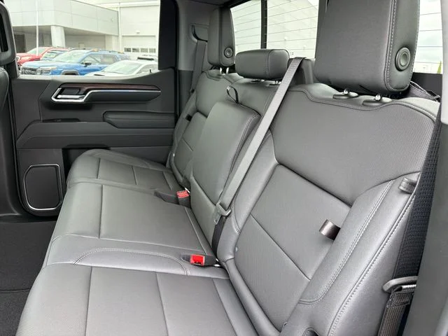 2026 GMC Sierra 1500 SLT - Photo 21