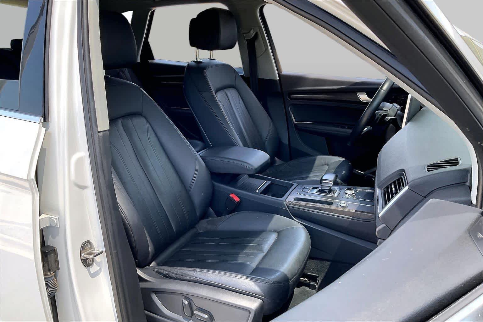 Used 2019 Ibis White Audi Premium Plus image 9