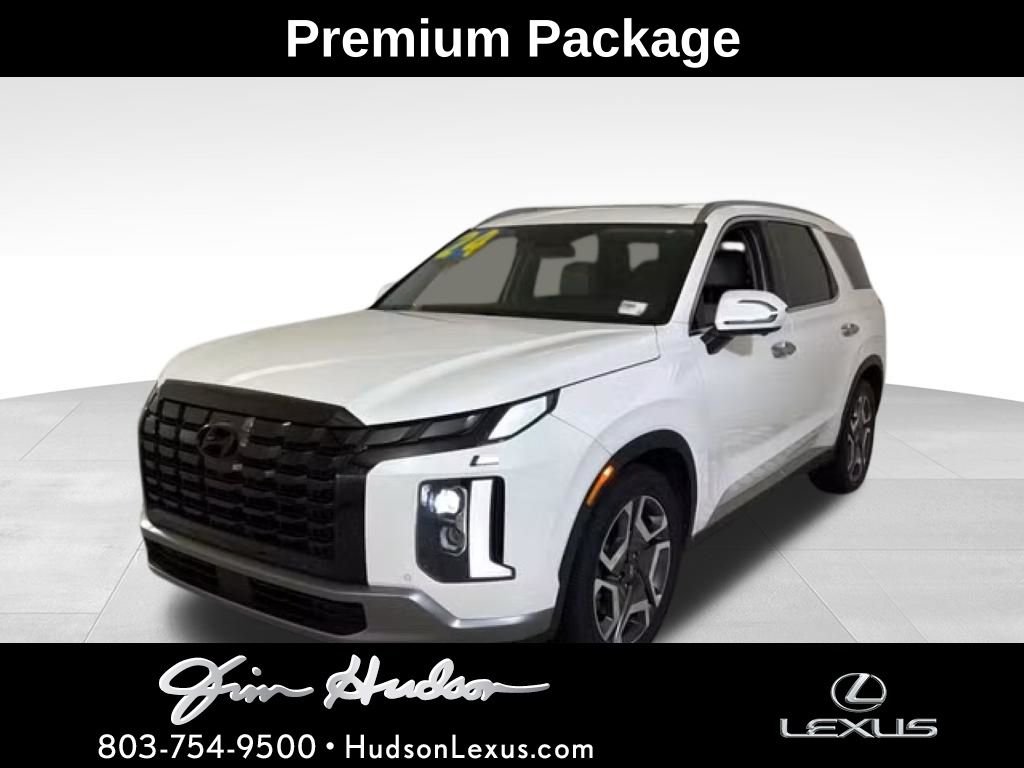 Used 2024 White Hyundai SEL image 1