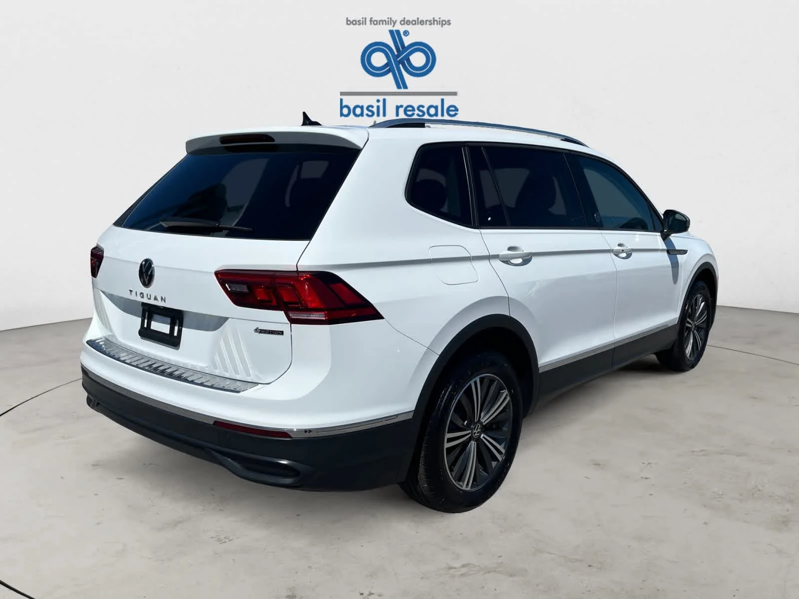 Used 2024 Pure White Volkswagen Wolfsburg Edition image 7
