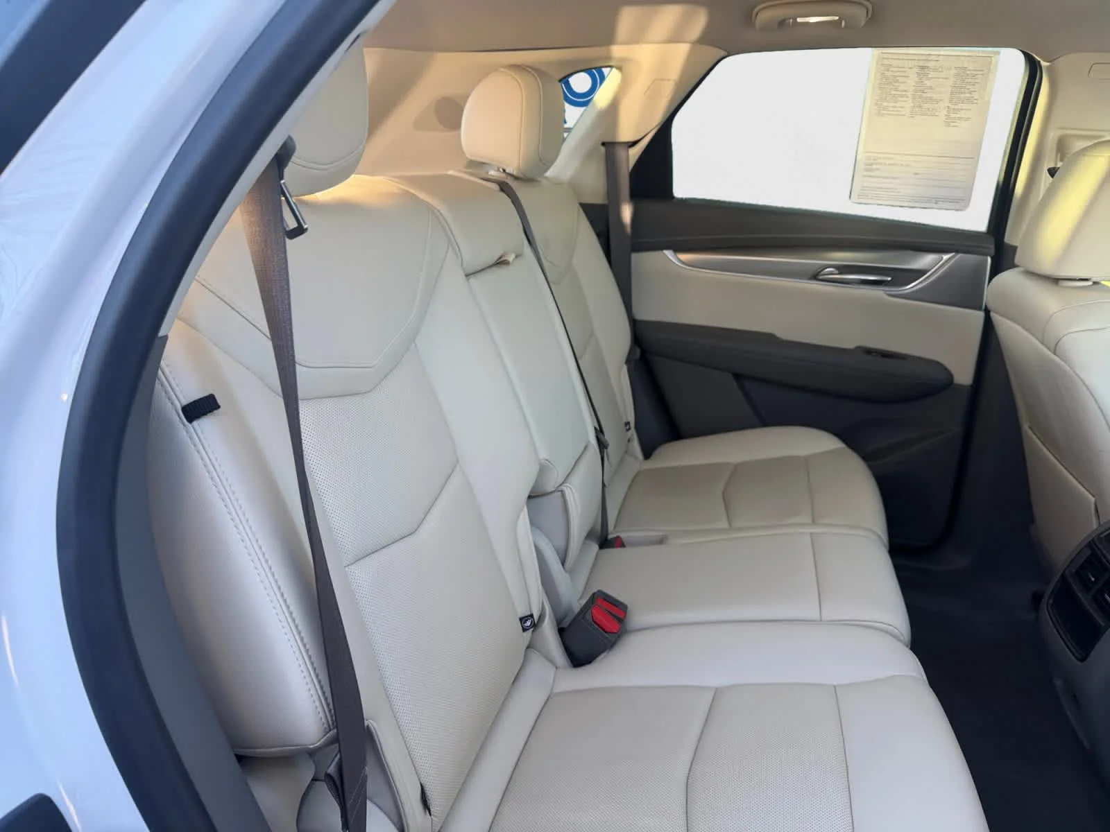 Used 2022 Crystal White Tricoat Cadillac AWD Premium Luxury image 20