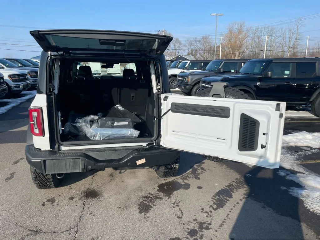 New 2025 Oxford White Ford Badlands® image 10