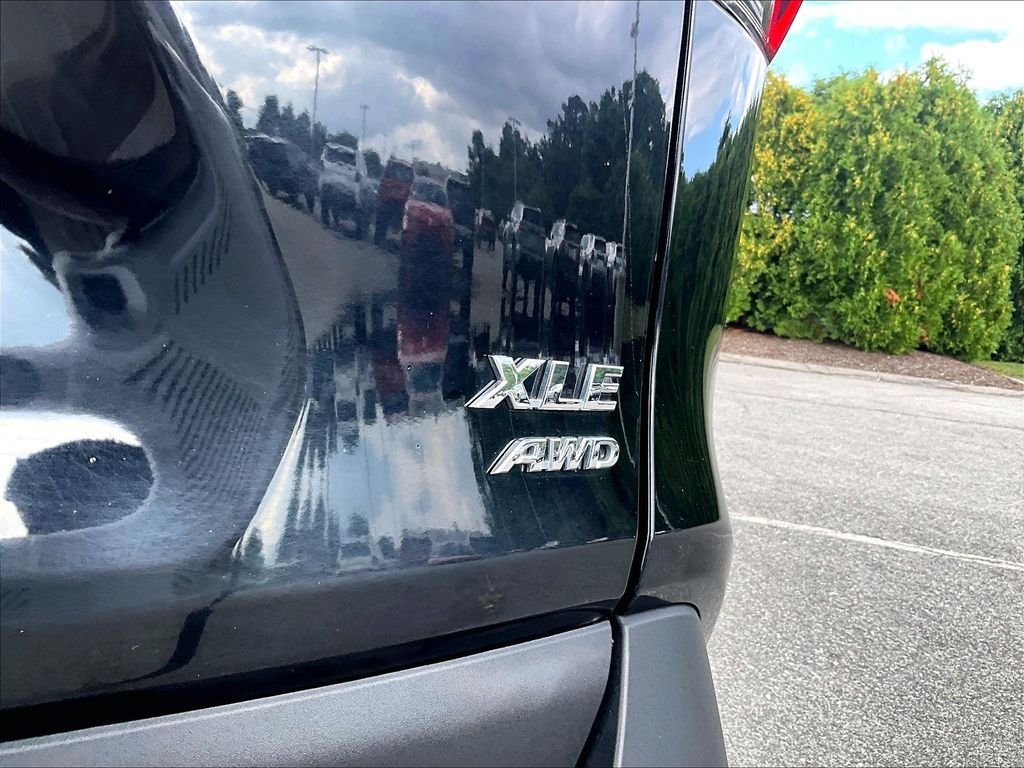 Used 2025 Black Toyota XLE image 29