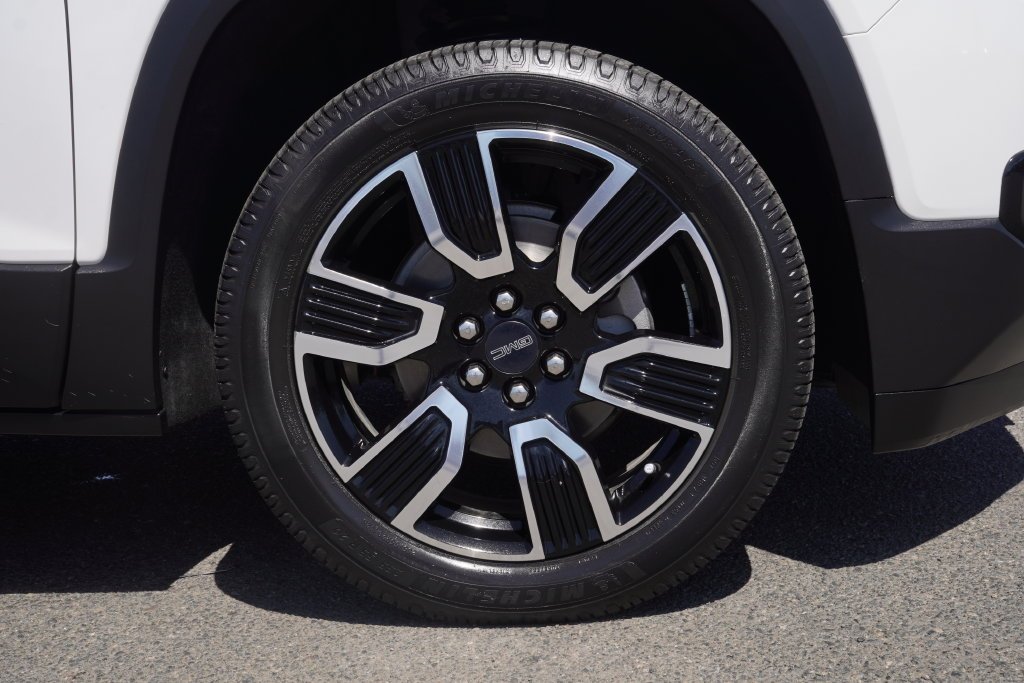 Used 2019 White GMC SLT-1 image 10