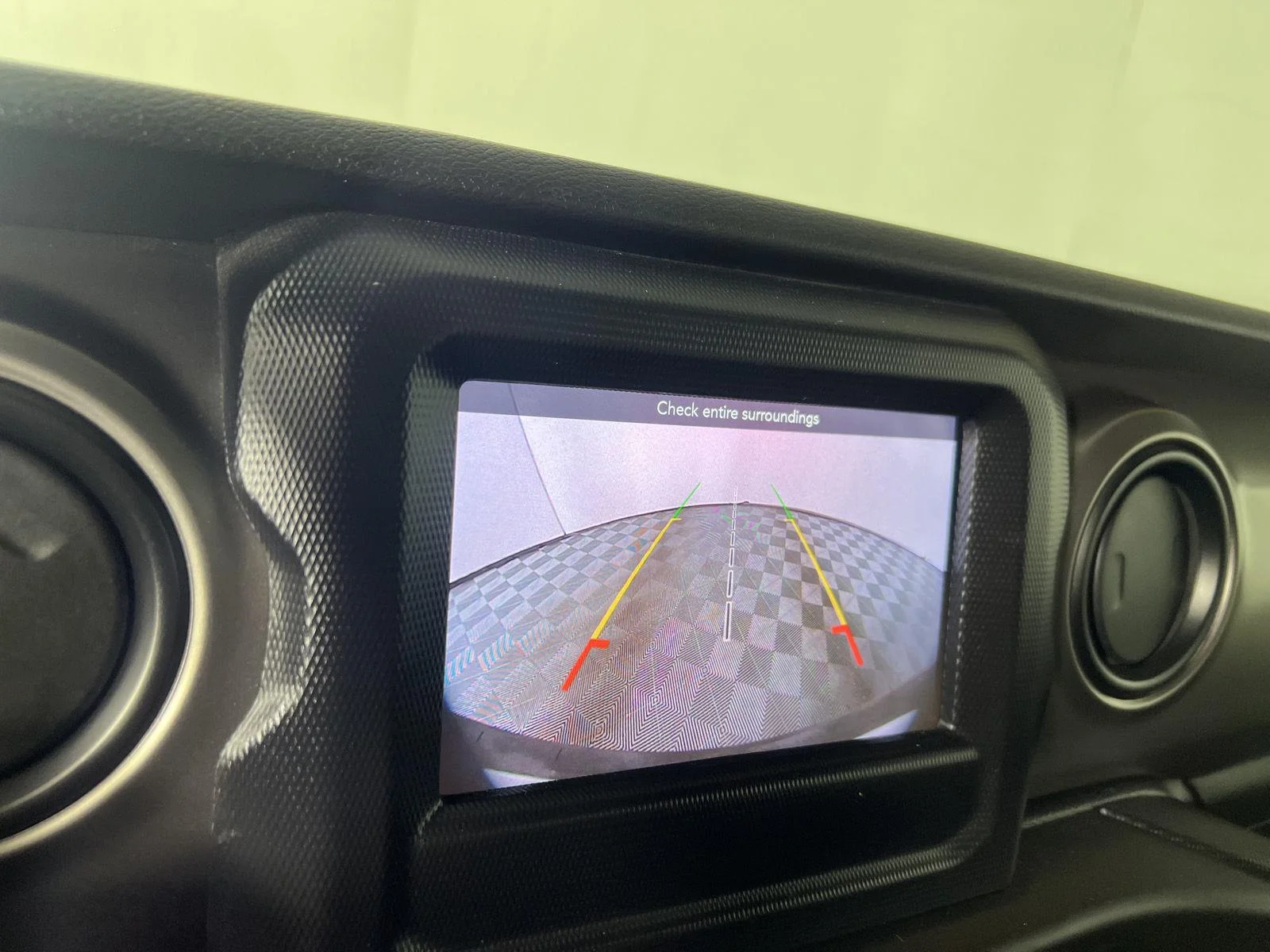 Used 2018 Billet Silver Metallic Clearcoat Jeep Sport S image 19