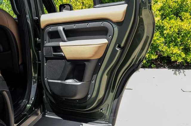 New 2026 Green Land Rover S image 53