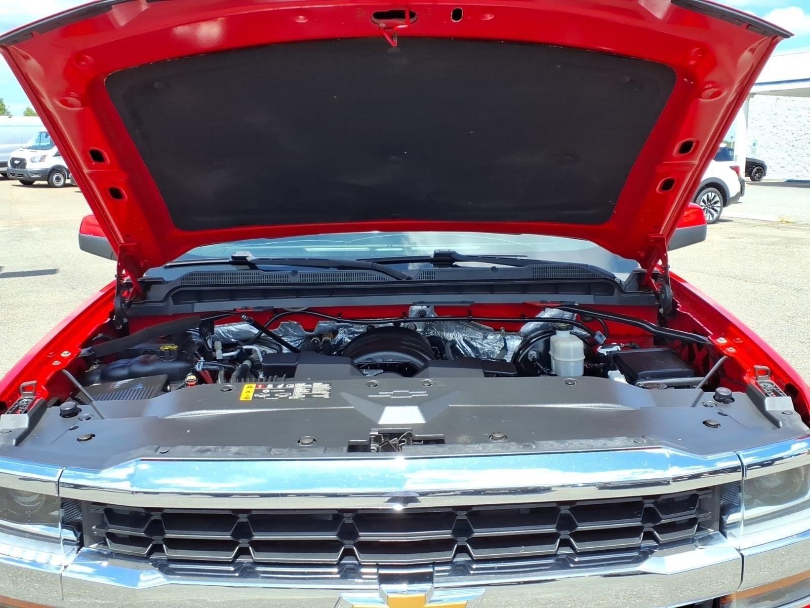 Used 2017 Red Hot Chevrolet LT image 31