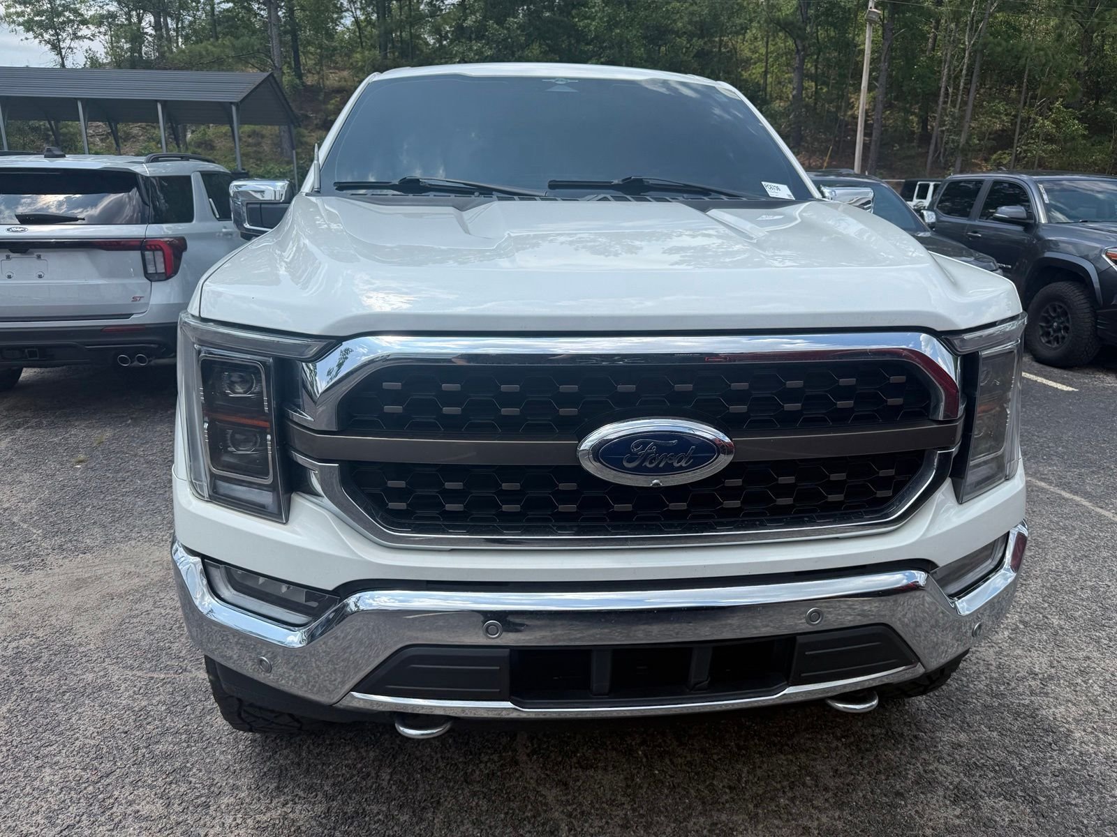 Used 2023  Ford King Ranch image 1